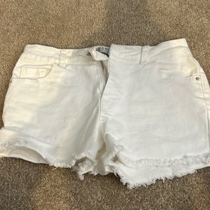 Women’s White shorts